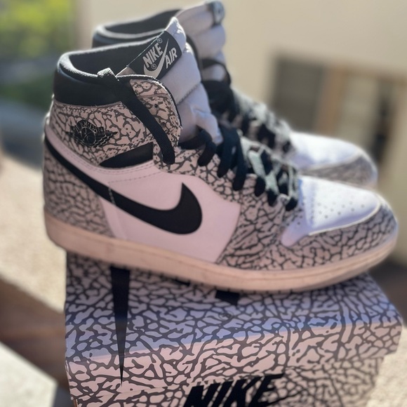 Air Jordan Retro I High OG - Picture 10 of 10